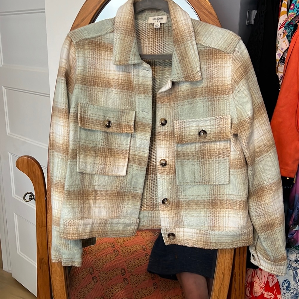 Cropped flannel jacket